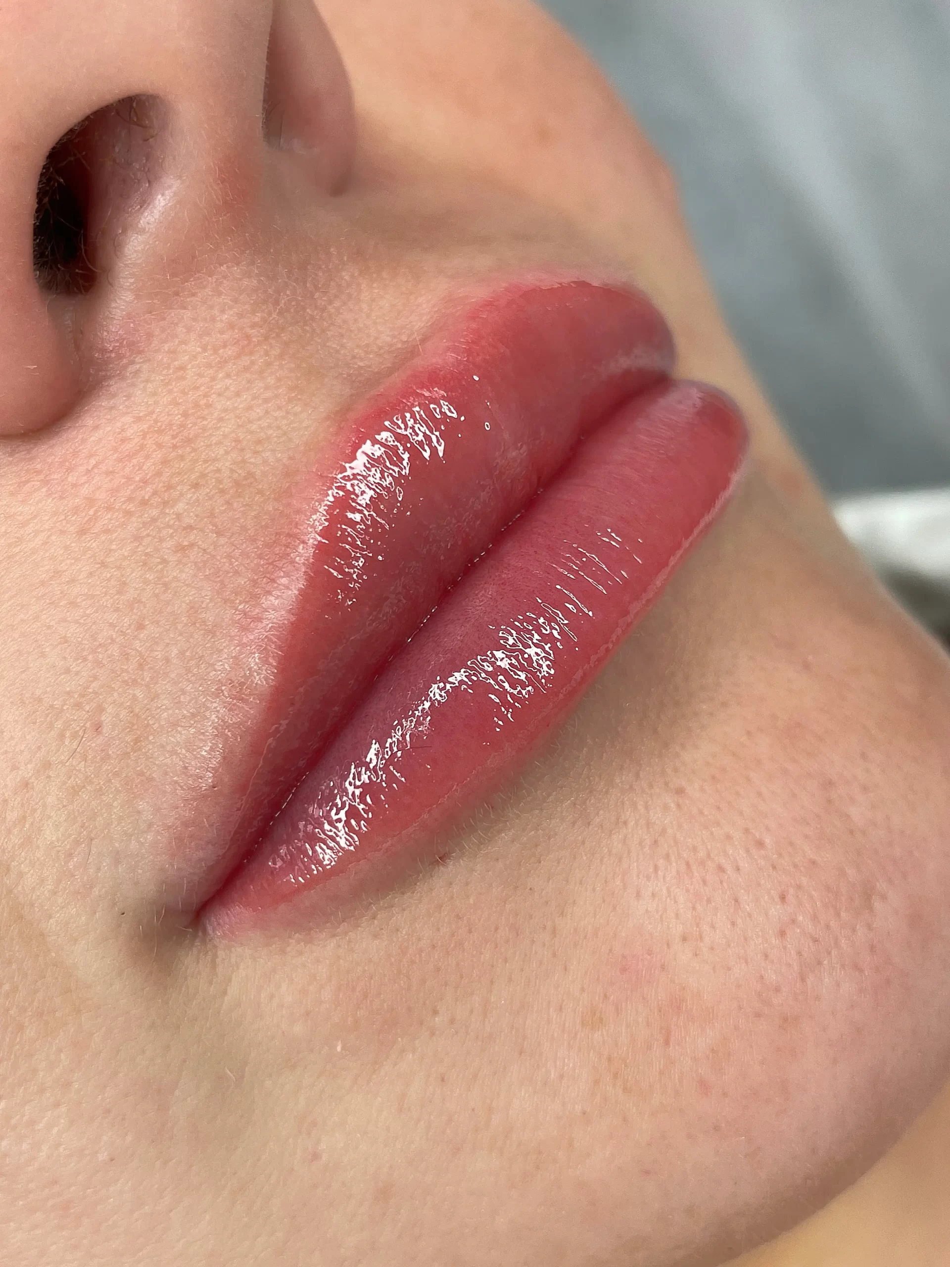 Permanent Lip Blushing Treatment in Dubai